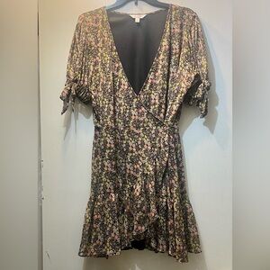 Lauren Conrad‎ size Large wrap dress